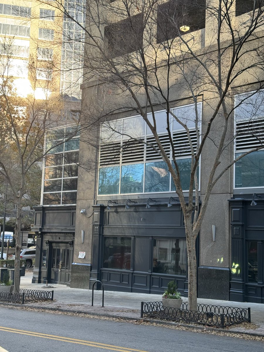 Jonathan tweet media