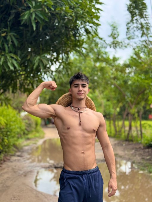 Qu&eacute; calor 🥵 https://t.co/ZrmLQCp0Bm