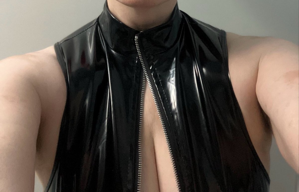 Jenny70710's tweet photo. 🖤🖤🖤❤️❤️❤️💯 https://t.co/WDXJKK9L03