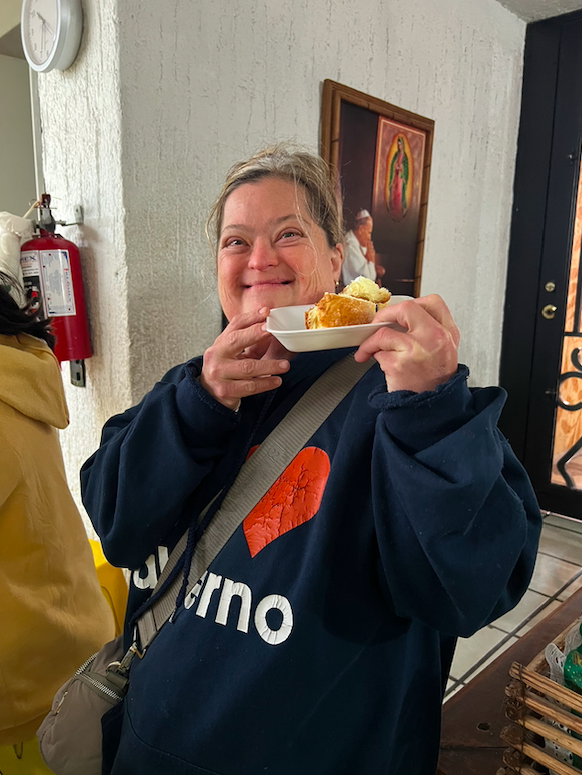 lacasadown's tweet image. Empezamos un nuevo año lleno de bendiciones. Así celebramos a los Reyes Magos y aquí les compartimos a los afortunados que encontraron al Niño en la Rosca de Reyes. 
#LaCasaDown #LCDG #sindromededown #downsyndrome #trisomia21 #roscadereyes #6deenero