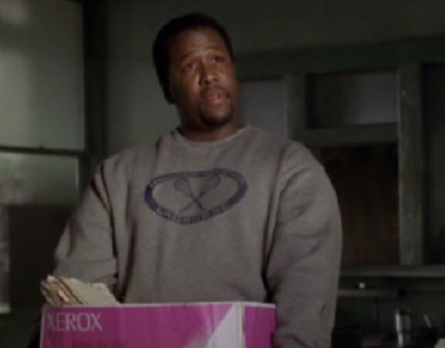 everyone likes everyone when they’re kissing ~ the bunk