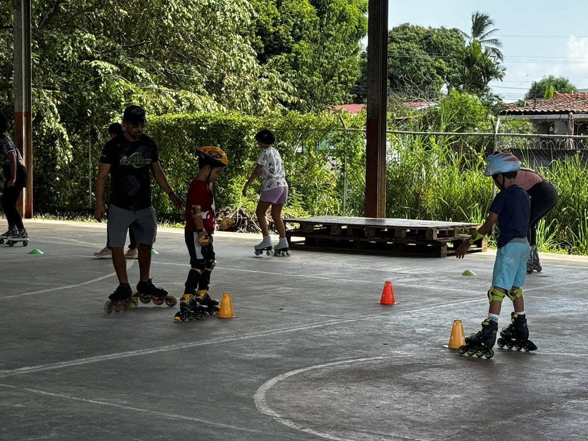 Parque_Lefevre's tweet photo. #VeranoConFlow en Complejo Romeral #ParqueLefevreEs #Deporte #Patinaje @Rodriguez_Olmos https://t.co/5fhKI4mwnM