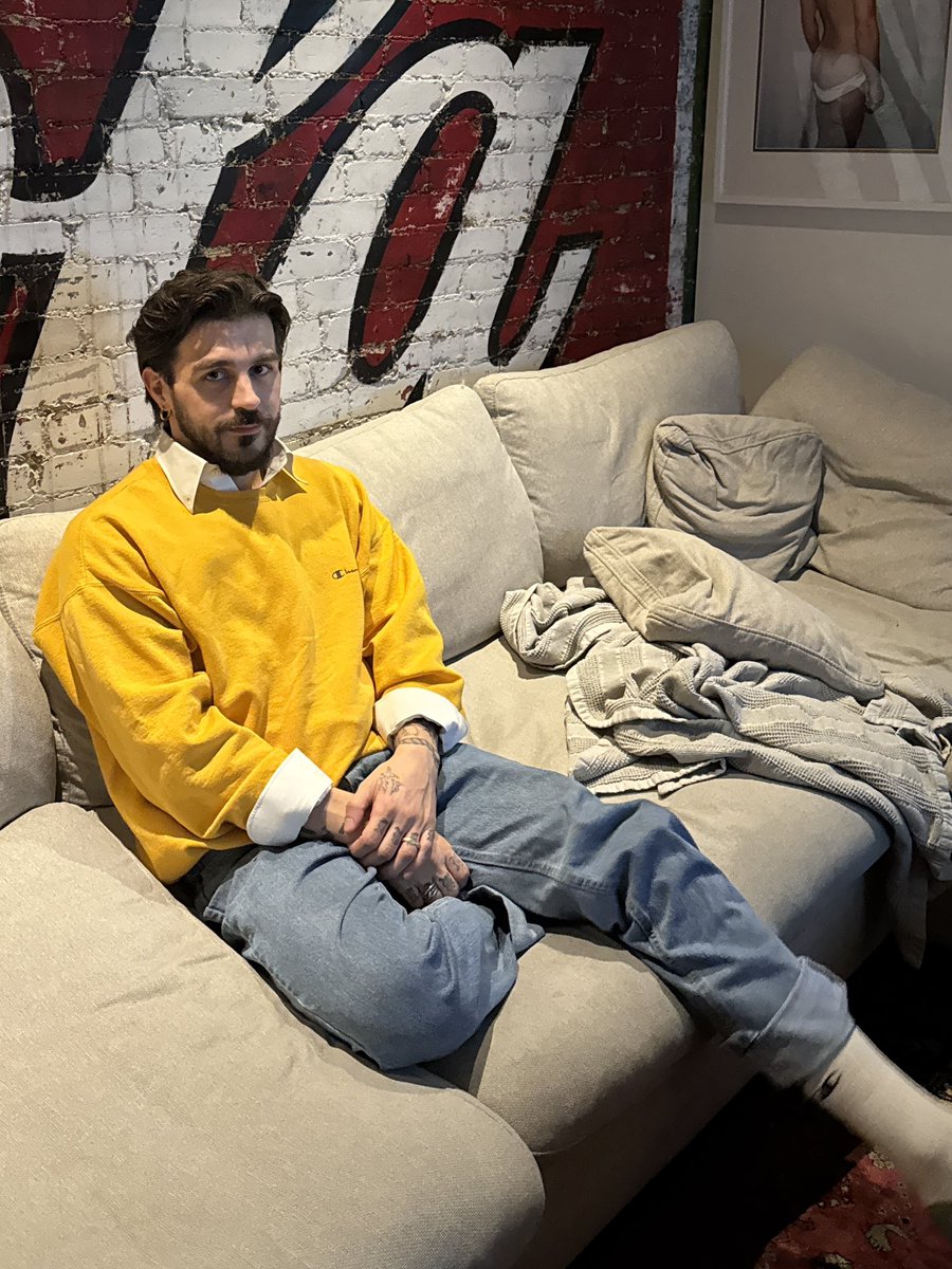 zeidspace's tweet photo. I am sooooooo obsessed with him 🥰🥰 https://t.co/kR3con8f9S