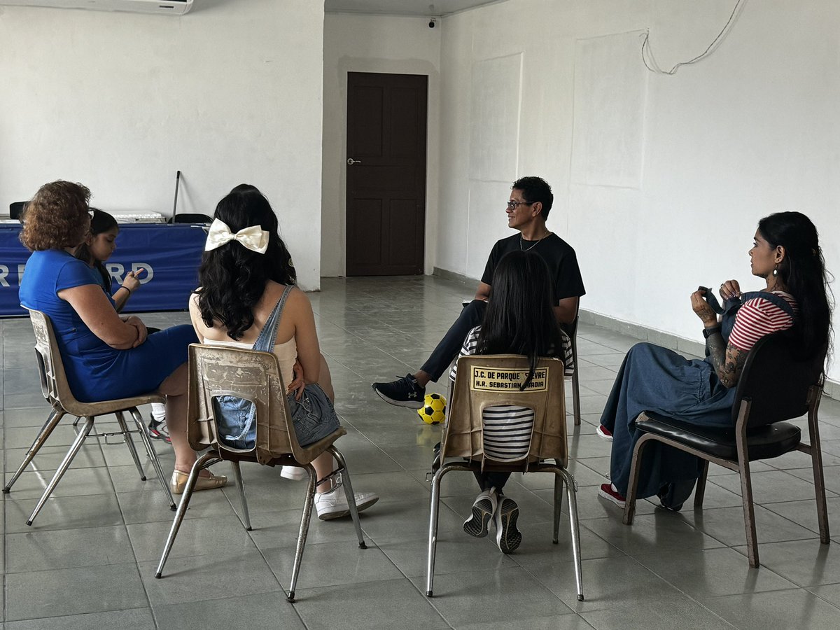 Parque_Lefevre's tweet photo. #VeranoConFlow Teatro en el Centro Integral de Parque Lefevre @Rodriguez_Olmos #ParqueLefevreEs #Arte #Cultura #Teatro https://t.co/Fv1SpA1o5q