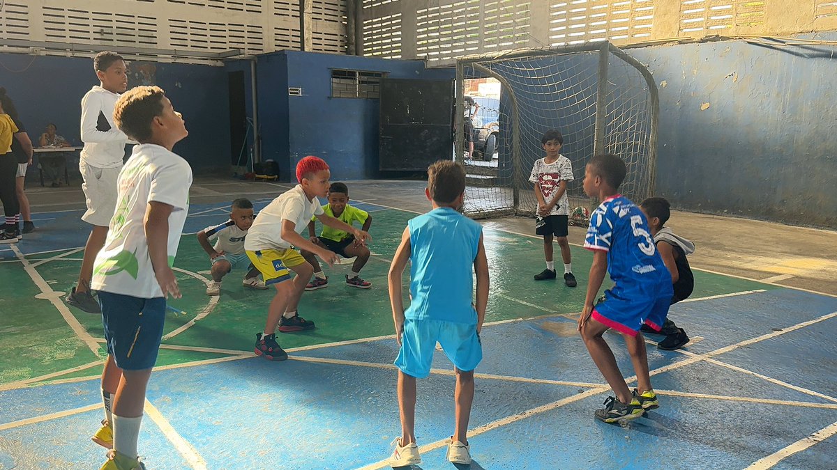 Parque_Lefevre's tweet photo. #VeranoConFlow Volleyball en el Gimnasio de Panamá Viejo @Rodriguez_Olmos #ParqueLefevreEs #Deporte #Volleyball https://t.co/CZssjVv26L