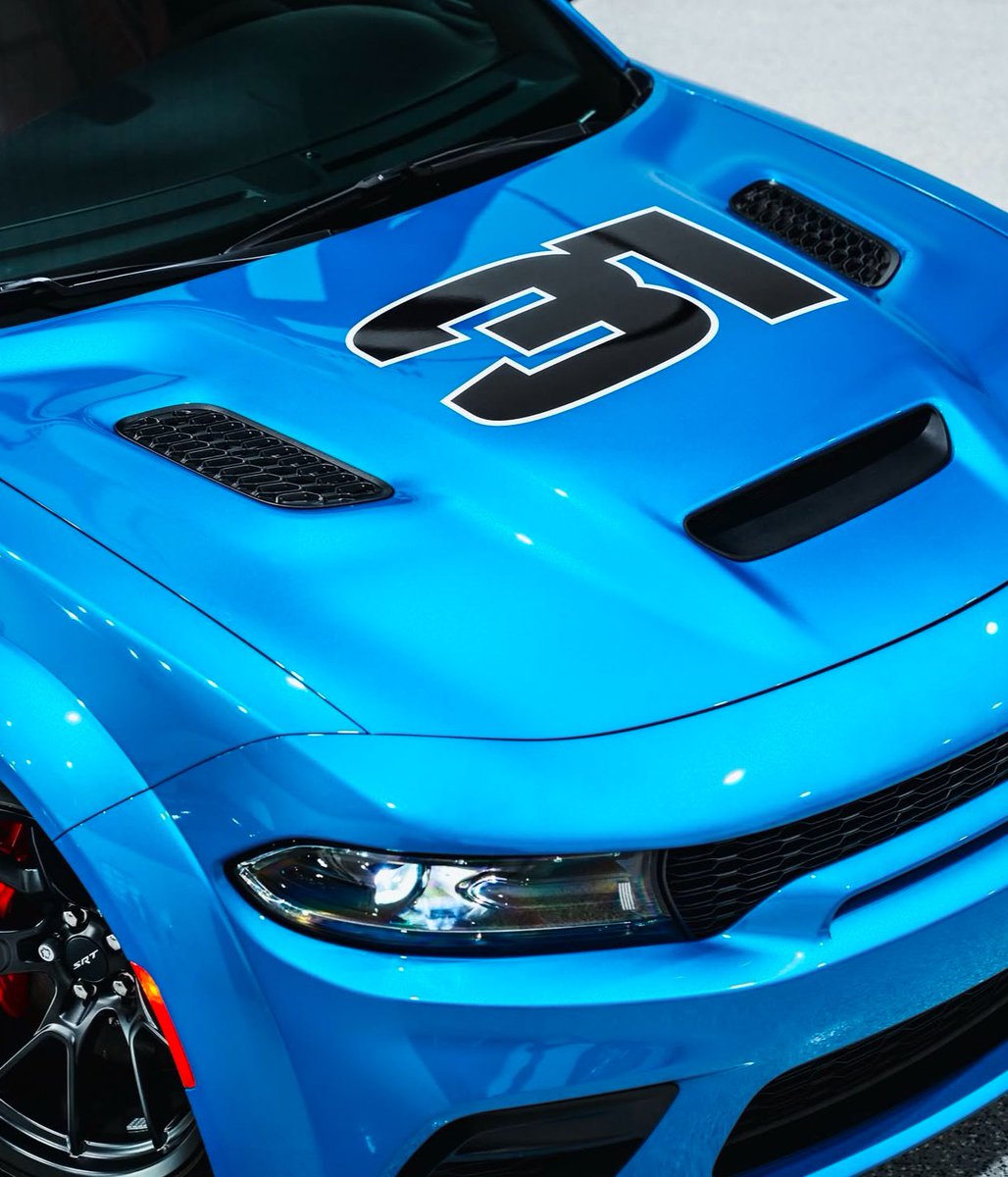 the_det_times's tweet photo. Kerby Joseph’s new custom designed ‘ZUPER’ Dodge Charger 🔥

📸: IG/finishingtouchautospa | #OnePride https://t.co/5OilJ0pkt7