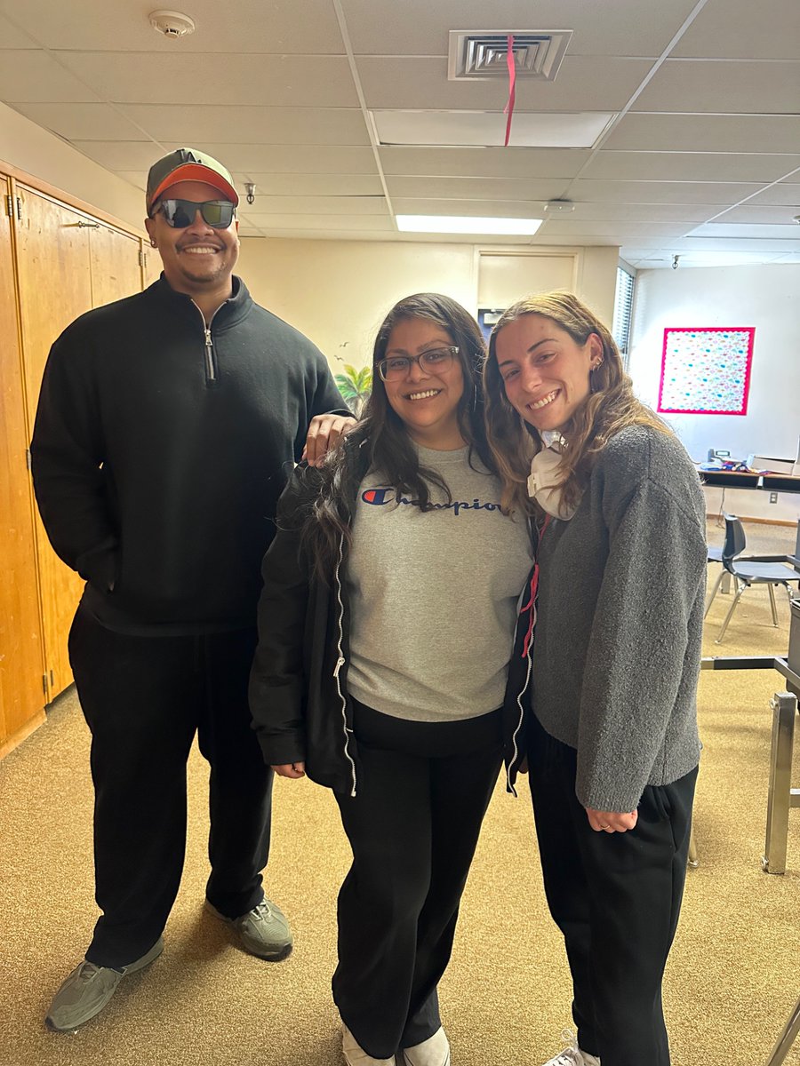 Grateful to the communities @ Brentwood Science Magnet &amp; Nora Sterry Elementary for stepping up to welcome students displaced by the Palisades fire &amp; thanks to district staff for their hard work in preparing these campuses to provide safe, supportive spaces for learning &amp; healing