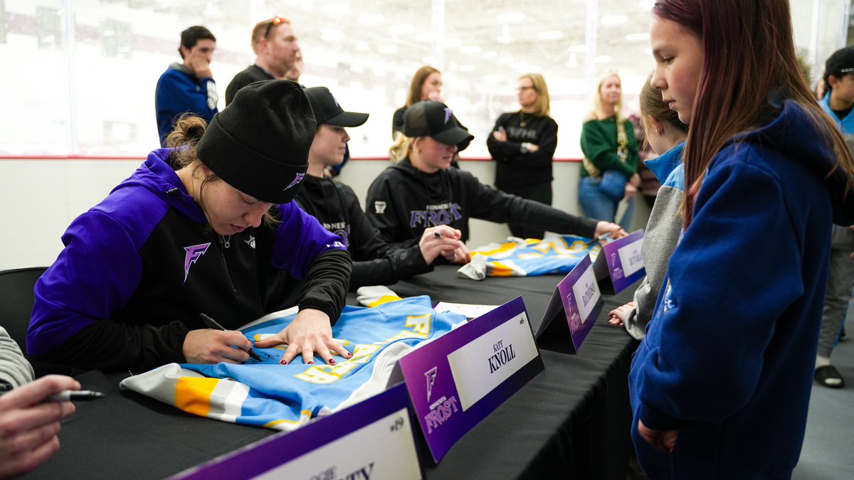 AvsYouthHockey's tweet photo. Girls just want to have fun (and play hockey)!

We had over 35 participants at our girls-only Try Hockey For Free program on Saturday with PWHL players from the Minnesota Frost. https://t.co/xoNtMGwtP7