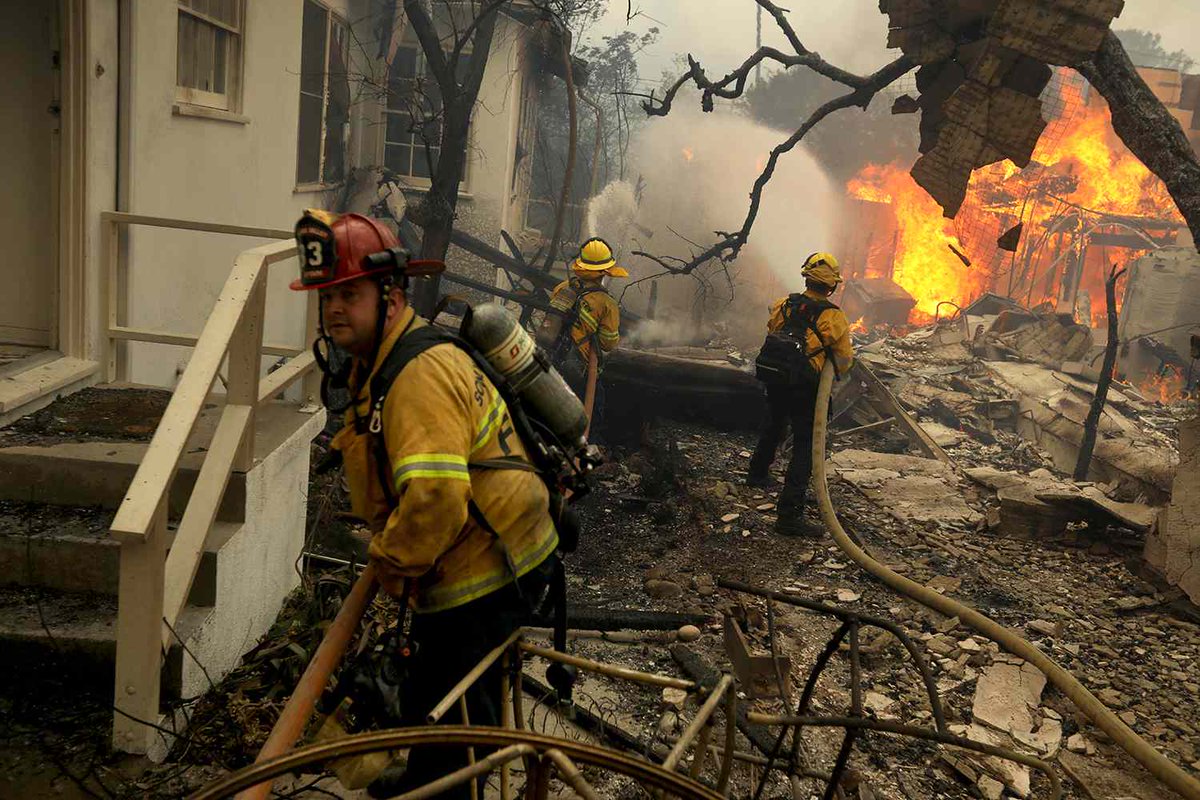 TRADERSITYHUB's tweet photo. Dear Heavenly Father

We pray for all those affected by the Los Angeles Wildfire, for the brave firefighters battling the flames—grant them courage, give wisdom to the Governor and the President as they make critical decisions. Amen

#TRADERS

https://t.co/siKlUSlLs0 https://t.co/LcNQe1qcrY