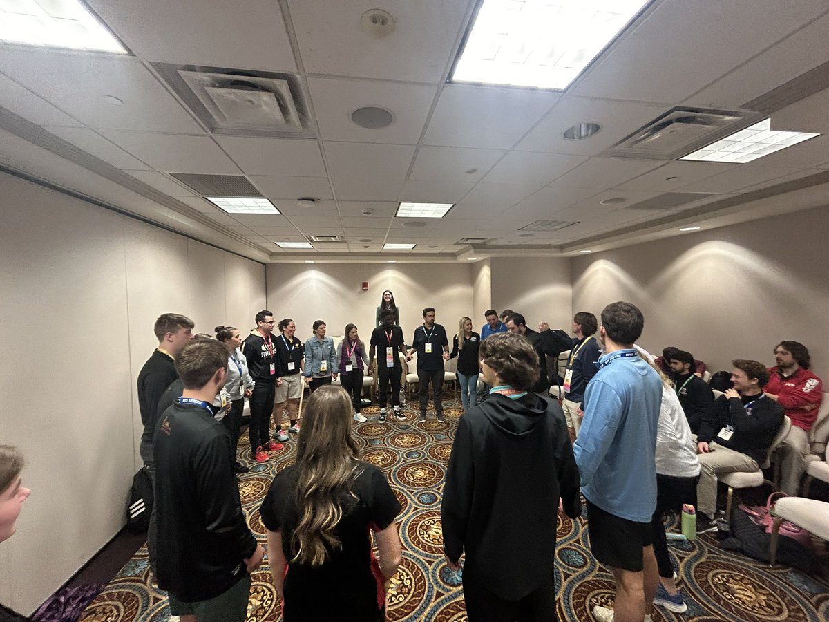 Friends, Professionals, Awards and Teaching! All in one! Thank you!!! #PhysEd #nysahperd #SUNYCortland <a href="/NYSAHPERD/">NYS AHPERD</a>