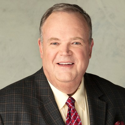EmilieMeck's tweet photo. #BoozAllen Civil Sector President Rich Crowe highlights how the firm navigates constant tech disruption in the federal market. By focusing on modernization and efficiency, we continue to support steady agency missions amid evolving priorities. https://t.co/GS8nZjsecD https://t.co/o9CzAJKBuc