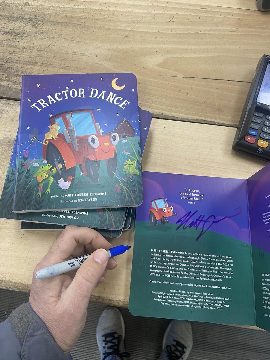 MattForrestVW's tweet image. Another restock at Osborne’s Farm &amp;amp; Garden Center in Concord, NH of my latest board book, #TractorDance - the 4th restock in four months - wow!

Grateful to Gretchen &amp;amp; her crew for sharing it with all the folks who stop into their “NH-Made” section. 
#KidLit #ChildensBooks