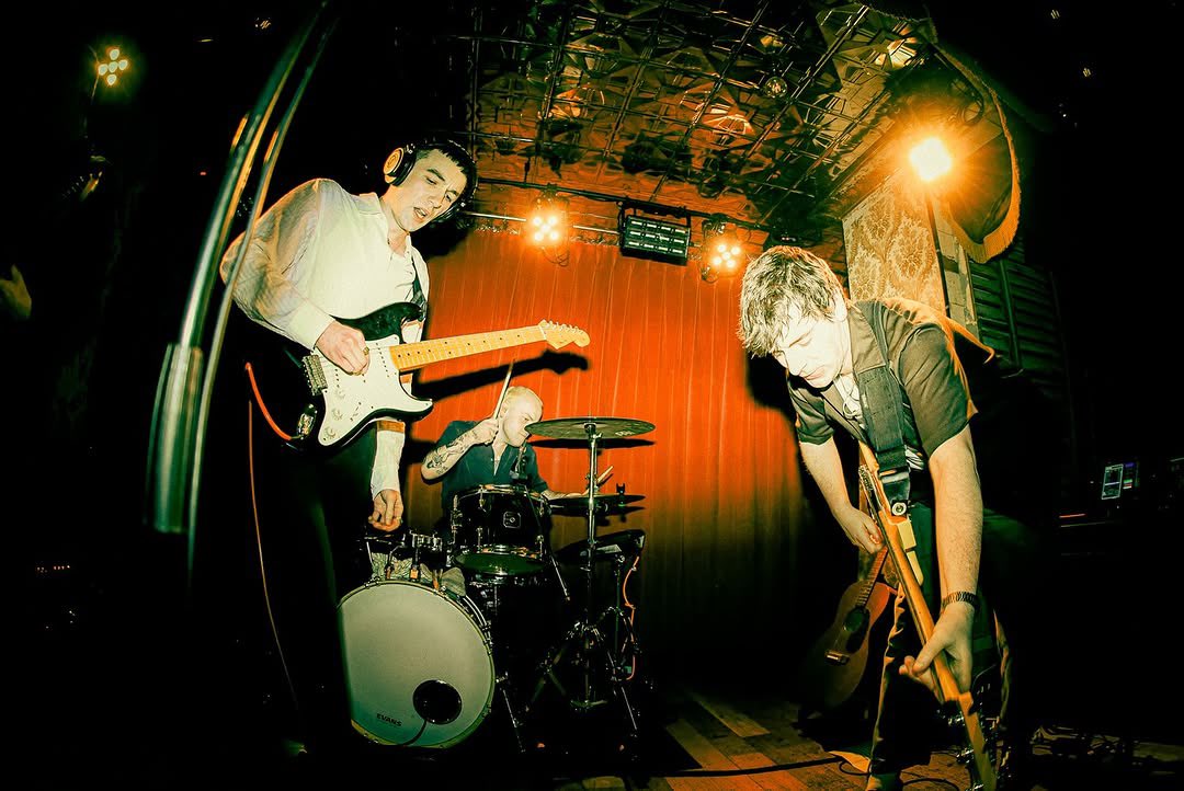 🧵 pics from <a href="/milkthemusic_/">milk.</a> in dublin! (from their instagram)