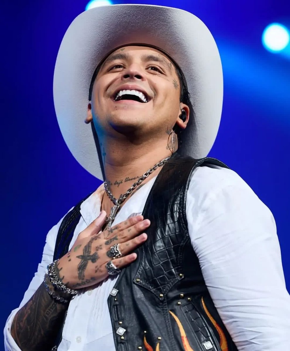 Feliz 8 aniversario rey nodal ❤️‍🔥❤️‍🔥❤️‍🔥🙌🙌🙌🙌👏👏👏👏y vamos por más 💪 #SiempreconNodal