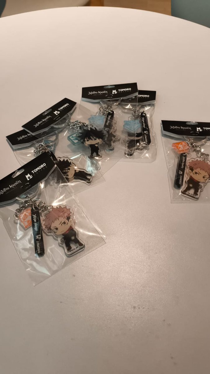 Habilingga's tweet photo. Wtt/want to trade
Have: megumi, yuji, Gojo
Want: Gojo glasses

Tomoro jujutsu kaisen https://t.co/lMeoWSK2DC