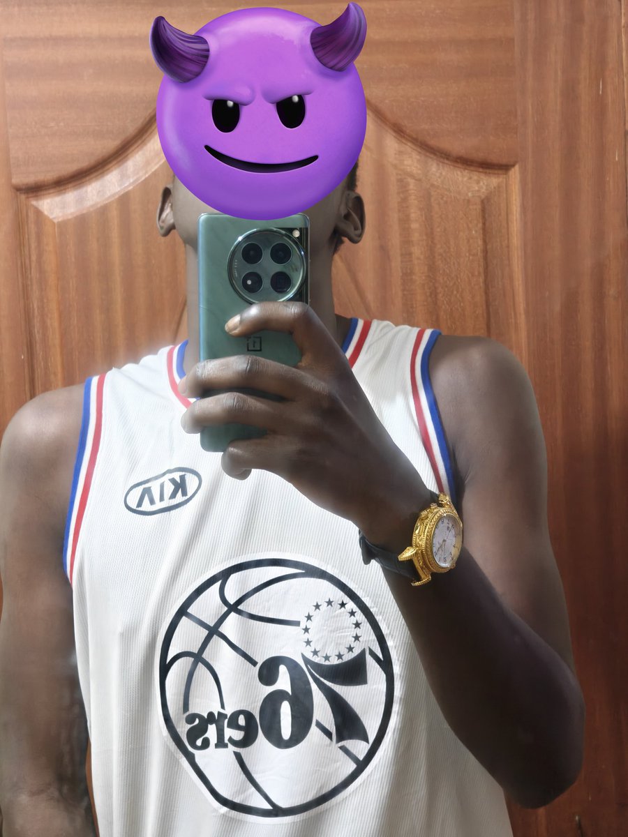 tory_lanez_wrld's tweet image. Team OnePlus all the way
#RedCableClub😌