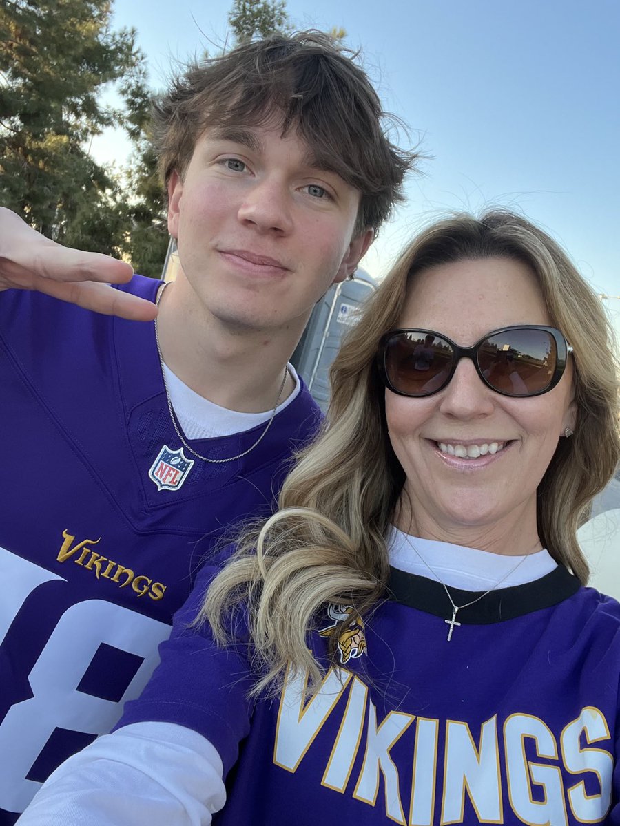 SMCWpg's tweet image. Doesn’t feel right but it’s all for the love of football!