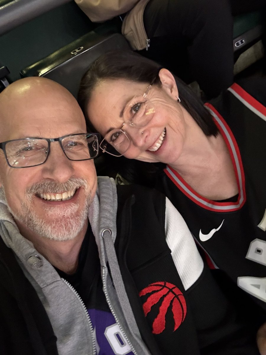 schattenkirkd's tweet photo. Goooooooooo Raptors!!!!!! Start the W streak. #wethenorth https://t.co/zwBzJKCLkf