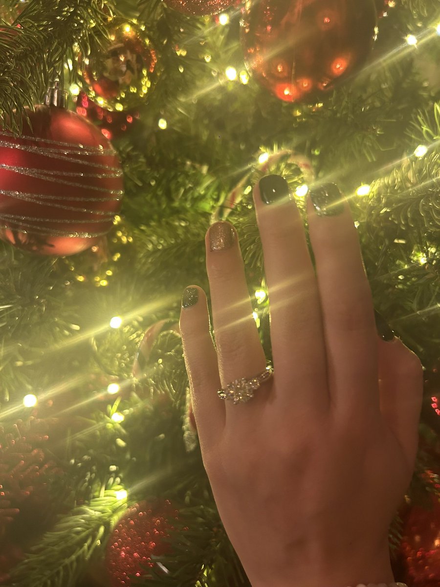 And I haven’t been here in a while (which I just said in a previous tweet), but Twitter and you guys are such a big part of my life (if anyone even reads this), but I wanted to share that I got engaged to the love of my life 🥹🤍