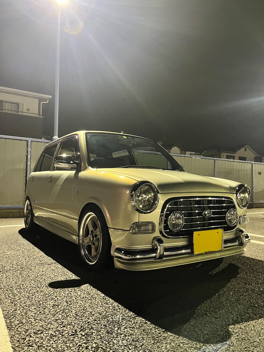 ddd_gino's tweet photo. 【拡散希望】
ホイール売りたいです。ミラジーノに付けてましたequip40どなたか4本希望8��で買ってくれる方いませんか。詳細知りたい人はDM下さい。 https://t.co/qmFkozmg1a