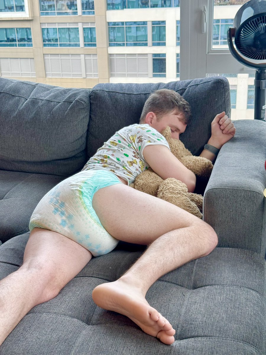 Big diapers make naptime so much better 😴