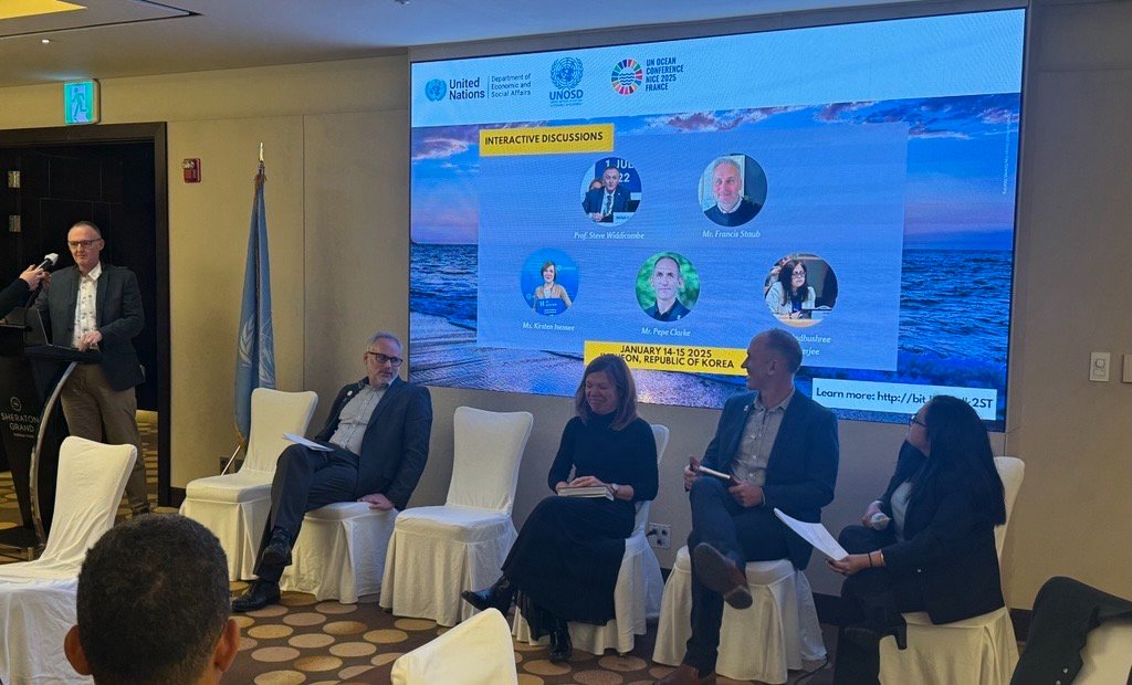 SustDev's tweet image. Panel 2 of the #Ocean solutions retreat continues with reflections from Communities of Ocean Action representatives on the path forward for the COAS and promotion of innovation and collaboration.

More: sdgs.un.org/events/high-le… #SDG14 @un_osd @UNDESA