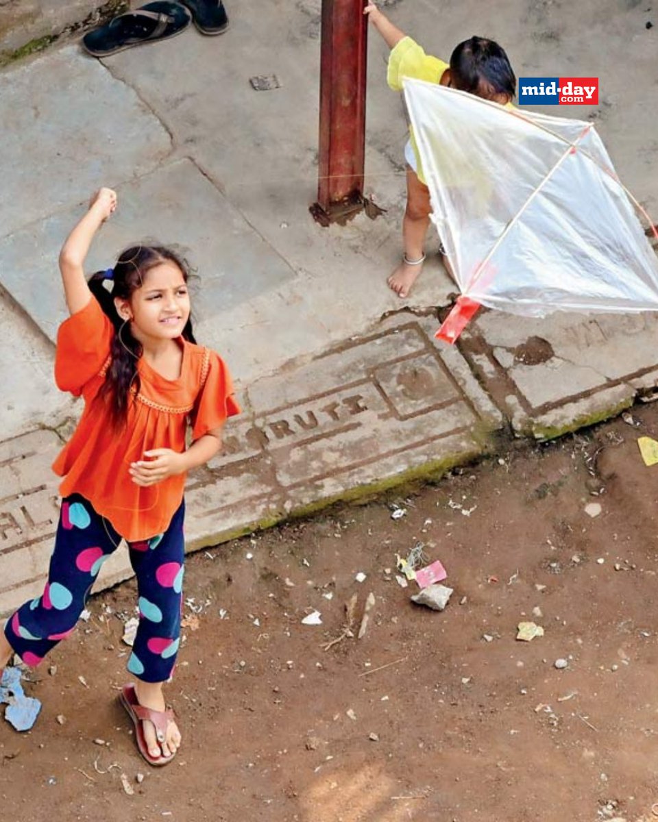 On Makar Sankranti, the city's skyline transformed into a vibrant canvas of color and movement by the kites. 

Pic: <a href="/DAVENIMESH/">NIMESH DAVE</a>  <a href="/raje_ashish/">Ashish Raje</a>  <a href="/iamATULKAMBLE/">ATUL KAMBLE</a> 

#makarsankranti #makarsankrantispecial #Mumbai #kitefestival #kite