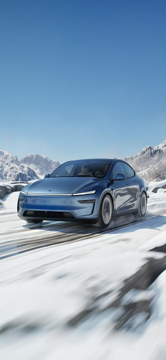 The Tesla Newswire tweet media