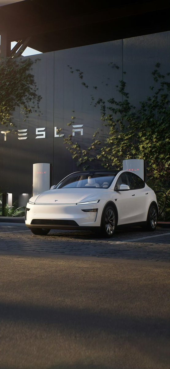 The Tesla Newswire tweet media