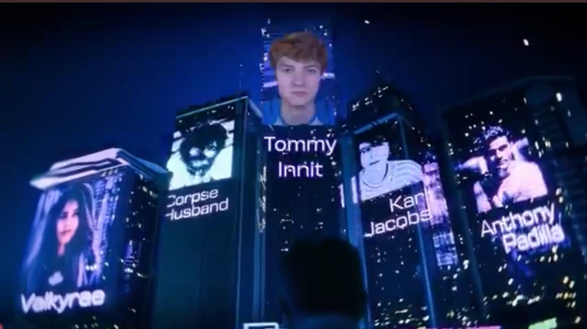 anyone else find this a bit. disingenuous

(left from the original coffeezilla video, right from dream’s video)