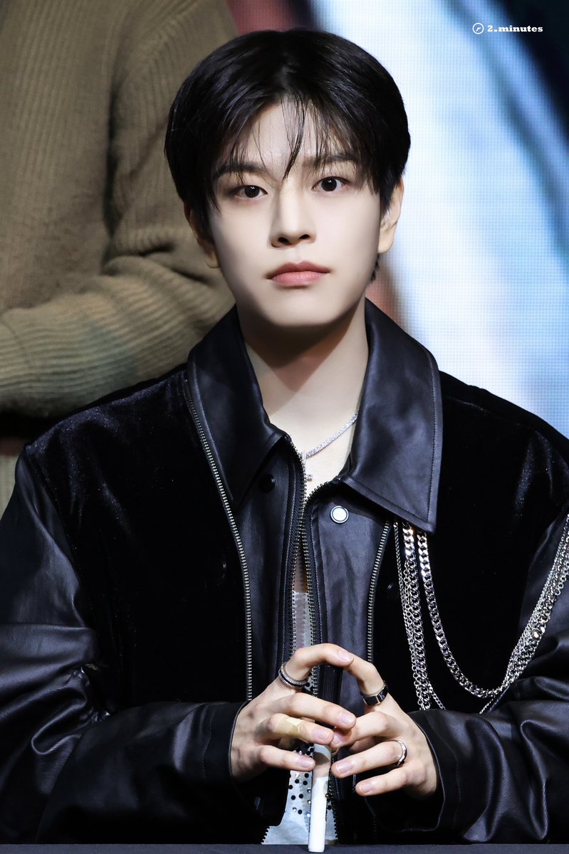 2minutes_rule's tweet photo. 250112

🙂😳

#승민 #Seungmin 
#스트레이키즈 #StrayKids https://t.co/lixJY4x1Vh