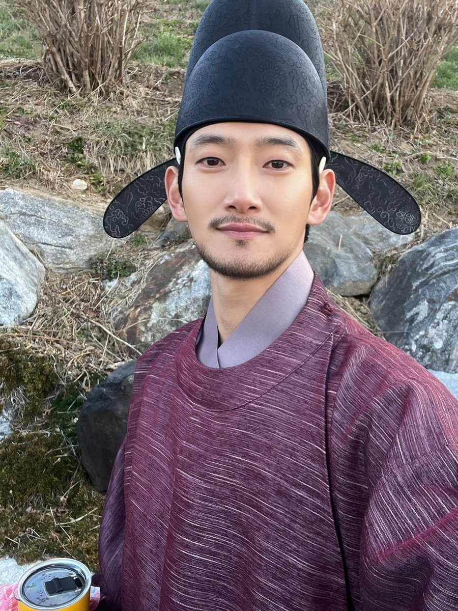 hoduent's tweet photo. #김우담 #KimWooDam 
⠀  
사극 달란트 이것 뭐예요 https://t.co/x2mwwwIgSn