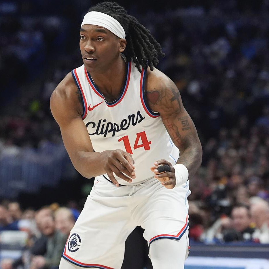 LegionHoops's tweet photo. Ty Lue on not playing Terance Mann tonight:

“I just wanted to see something.”

(via @joeylinn_) https://t.co/toYAWEiMXp