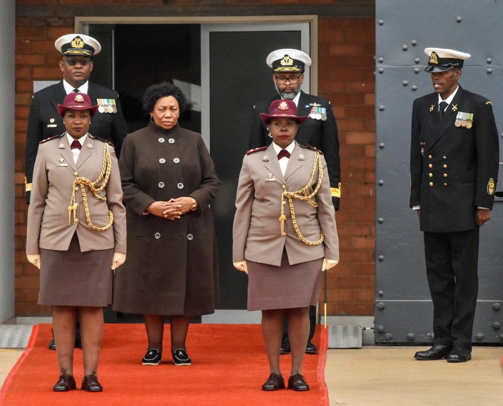 <a href="/insightfactor/">The Insight Factor</a> We commend Minister Angie Motshekga for the work she has done to stabilise the Department of Basic Education. Her hard work doesn’t go unnoticed. 
<a href="/Defence_ZA/">Minister of Defence and Military Veterans 🇿🇦</a>