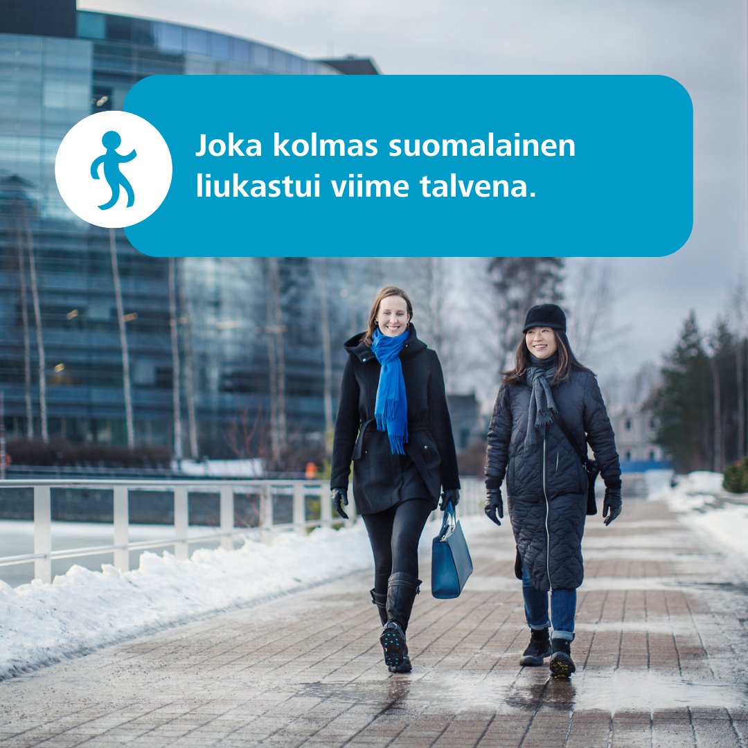 Liikenneturva's tweet image. Joka kolmas suomalainen liukastui viime talvena, kertoo Liikenneturvan kysely. Liukkaisiin voi varautua pitävillä kengillä ja/tai liukuesteillä, keskittymällä kävelyyn ja olemalla kiirehtimättä: liikenneturva.fi/ajankohtaista/… #PysyPystyssä