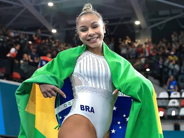 harpias's tweet photo. A ginasta que a gente queria no #BBB25 https://t.co/t45KCbOnKR