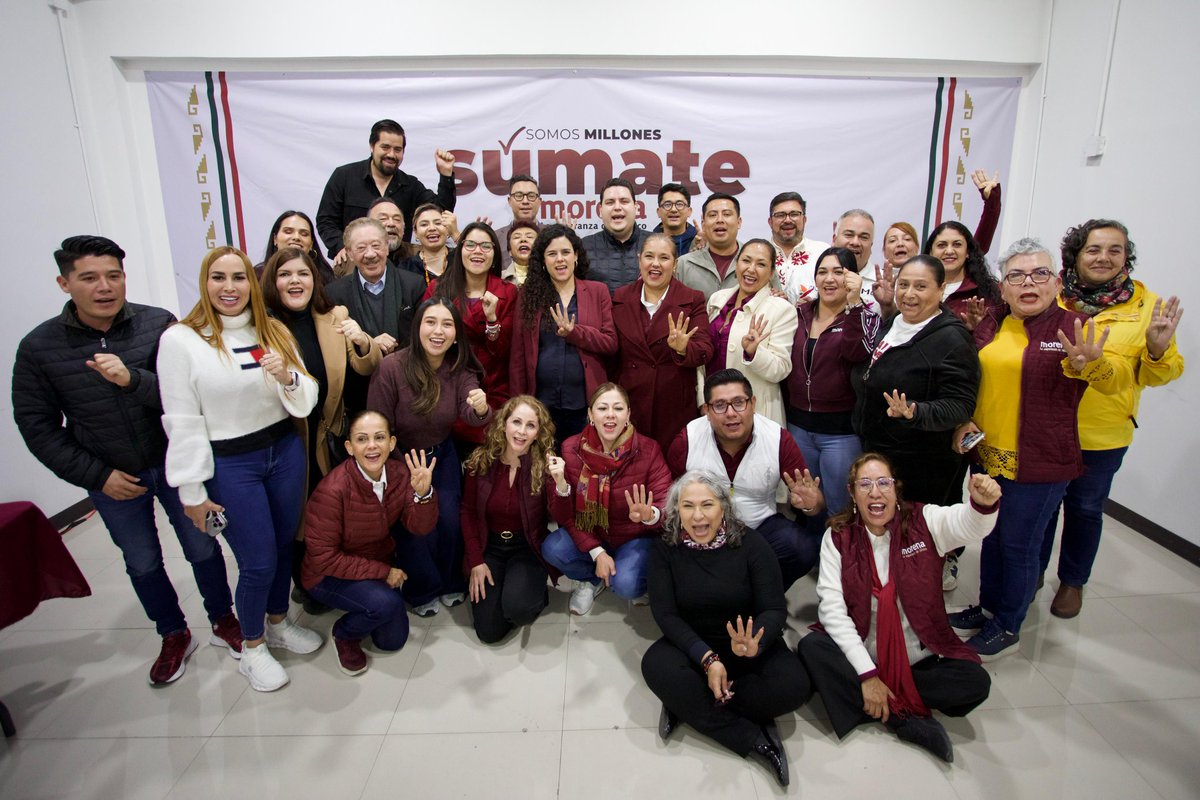 diazpol's tweet photo. Ayer realizamos la primera reunión de las 32 presidentas y presidentes de los CEE de Morena, con la presidenta nacional Luisa María Alcalde y la secretaria general Carolina Rangel al frente. Fue un encuentro grato, en el que se examinaron diversas tareas y planes estratégicos del movimiento. La presidenta @LuisaAlcalde fue clara y exhaustiva. Los asuntos de Morena van bien encaminados.
@Claudiashein @ClaraBrugadaM @martibatres @tomaspliegoc @alvaro_delgado @catrina_nortena @CELAGeopolitica @CitlaHM @craviotocesar