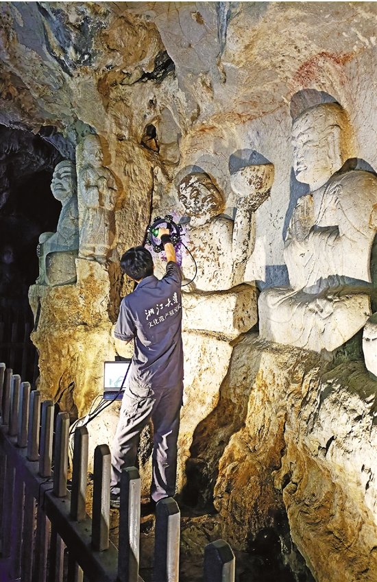 zhu_alice50849's tweet photo. Zhejiang University brings the timeless beauty of grotto temples to life with cutting-edge digitization, preserving their stories for generations. #HeritageInnovation #TechForCulture https://t.co/aIFsBx2qYV