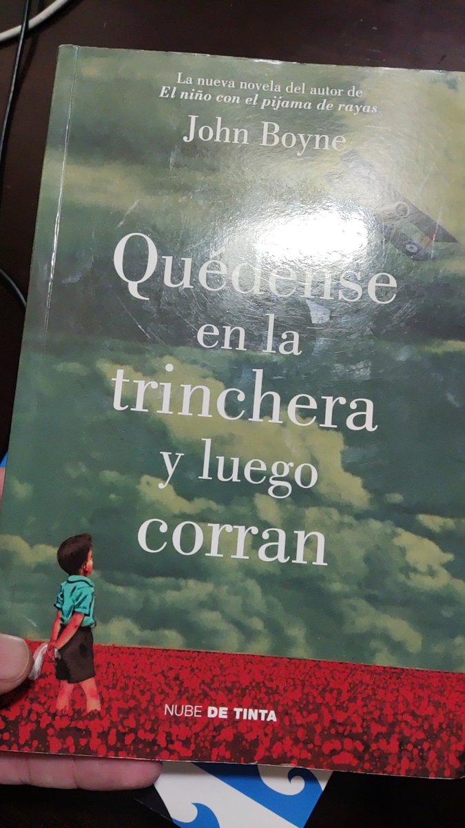 profecapriles's tweet photo. Terminando otra novela de #JohnBoyne Nada como la casa del propósito especial jeje. Pero para distraerse esta vale la pena #literatura https://t.co/zKCLiyc5Jl