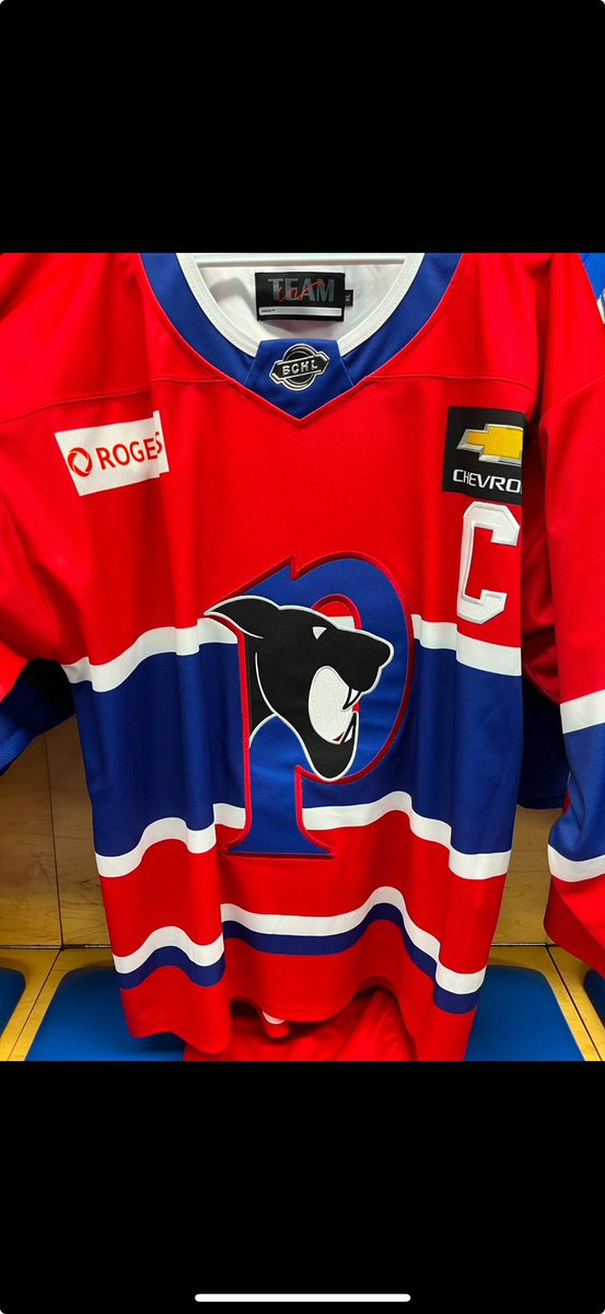 thebikebarn's tweet photo. @Stitchgorilla it was retro night for the Penticton Vees last weekend.   They wore some throwback jerseys. If I have the right guy you might have a close connection to these…. https://t.co/lPk2lAt72x