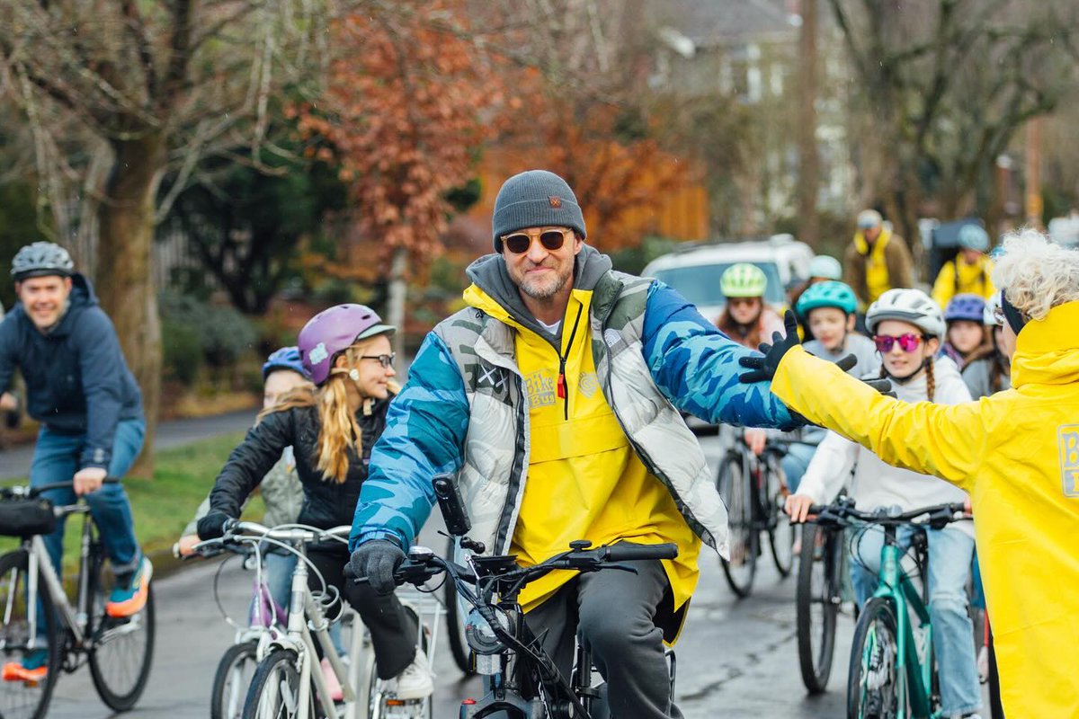 𝙩𝙞𝙢𝙗𝙚𝙧𝙡𝙖𝙠𝙚 𝙜𝙖𝙡𝙡𝙚𝙧𝙮 tweet media