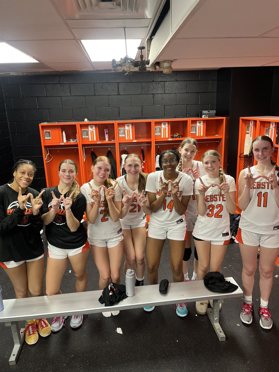 WGHSGirlsBball's tweet photo. Winner winner! Hard fought game 🆚 a good Lafayette team. 💪🏀
#umcommon #wgfamily https://t.co/oJoiOQ4XS4