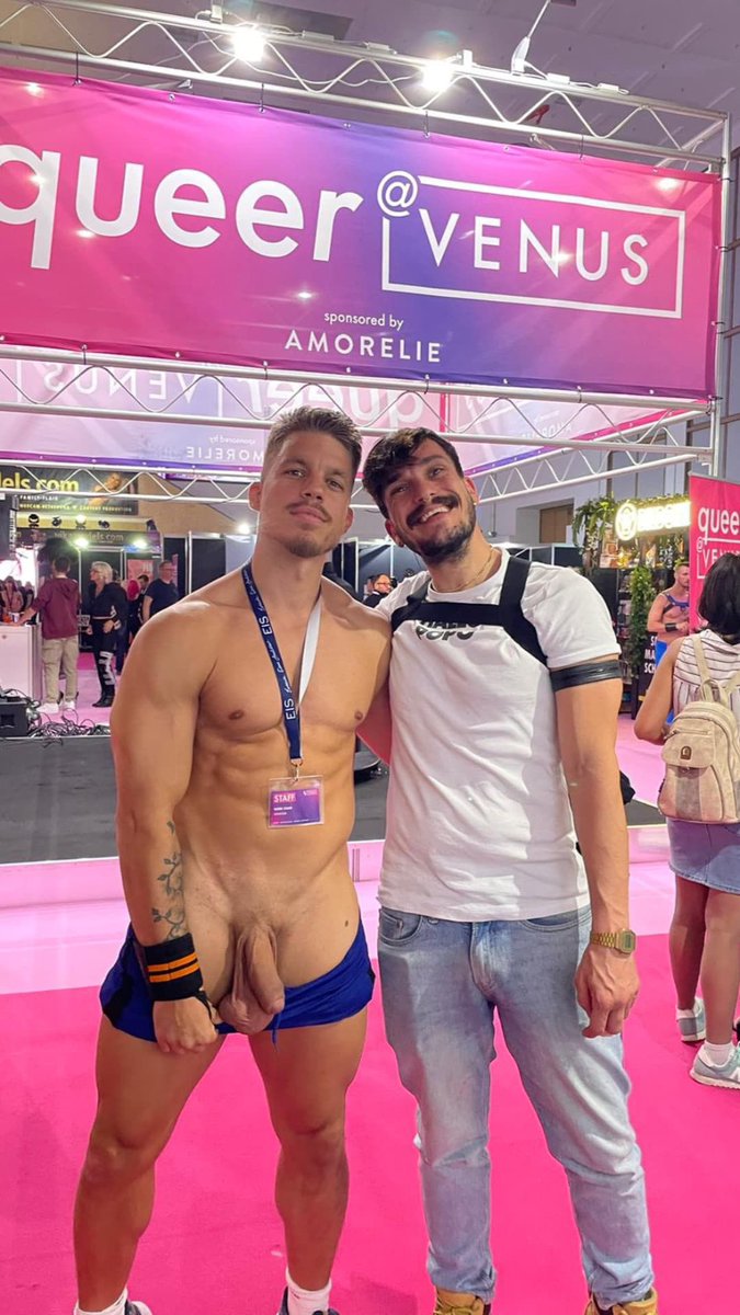 MasterPaulPante's tweet photo. Saw some good Friends. After stripshow. Retweet if you Like to visit and See my public Nudity at

https://t.co/2cBeB9vNGl

@Male_Eye_Candy  @gay_m00ds  @thexxlmen  @HotGuyZone https://t.co/EoftWn7Lm0
