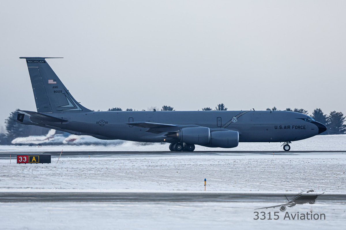 3315Aviation's tweet image. Bagged my first KC-135 of the year, this one from the @127Wing. #planegeek