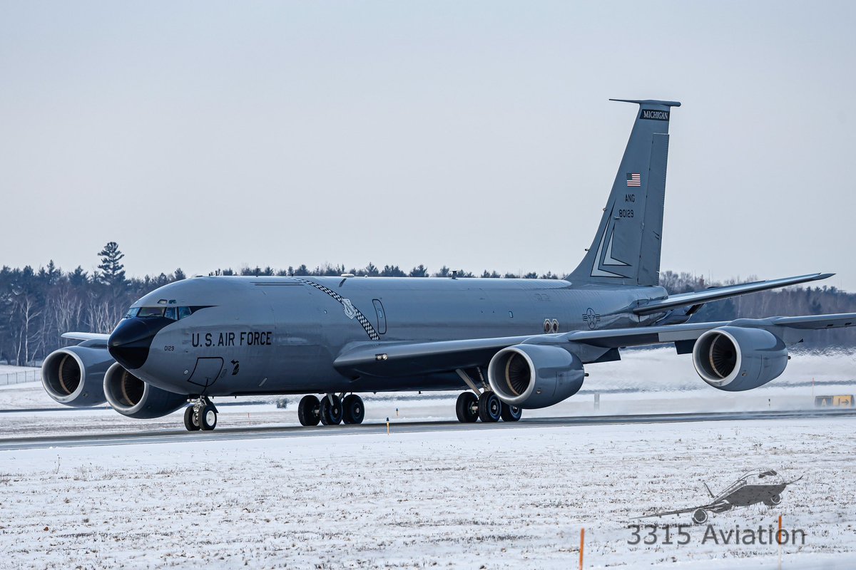 3315Aviation's tweet image. Bagged my first KC-135 of the year, this one from the @127Wing. #planegeek
