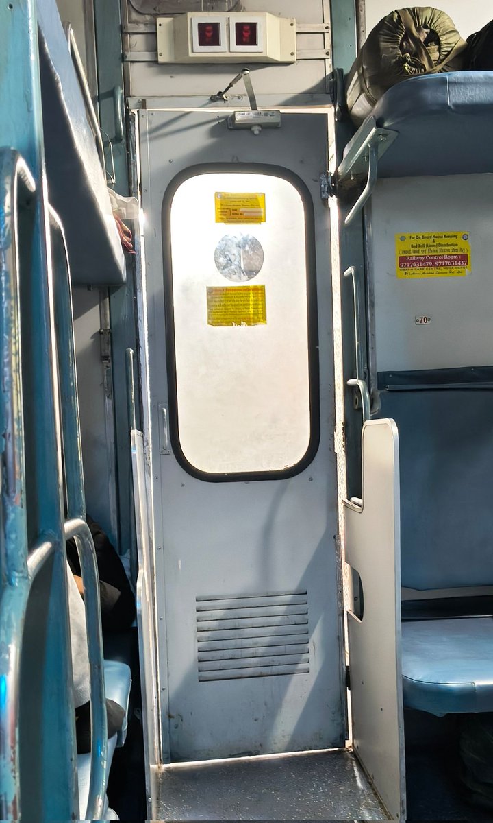 RAJGEOTECH's tweet photo. #Rajdhani Express 20503 disappointing experience. Poor cleanliness, subpar food quality, and garbage thrown on the trackeven  after complaint  on #railmadad @RailMinIndia @IRCTCofficial, please look these issues urgently for a better travel experience. #CleanIndia #RailwayReform https://t.co/BCXA8wgATB