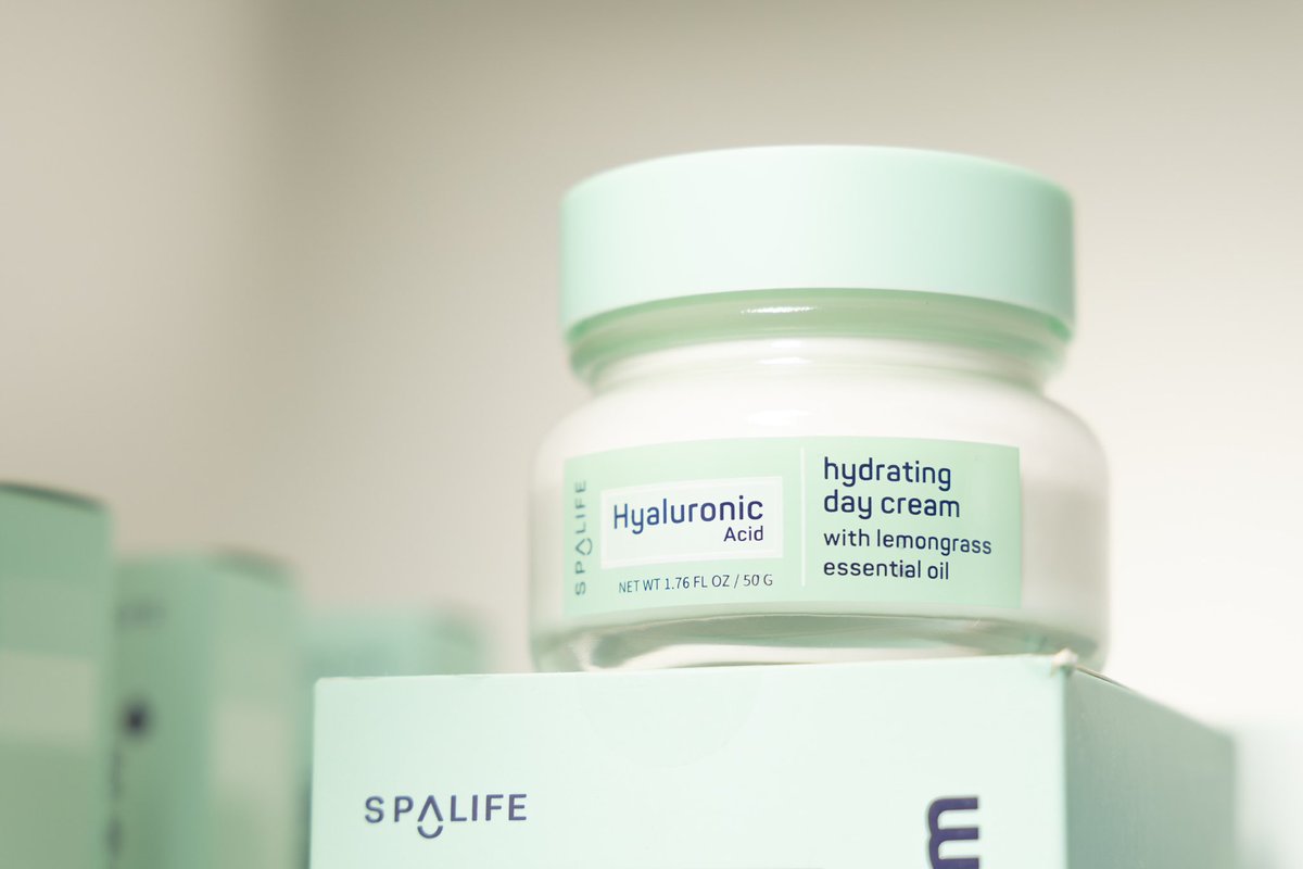 CandorVisuals's tweet image. “At home spa essentials to uplift your life and keep the fun in your beauty fund!”-Spa Life Beauty 
-
📸: @CandorVisuals 
🧴: Spa Life Beauty
#candorvisuals #canon #spalife #spa #editorial #magazine
Thank you to Spa Life Beauty for providing the beautiful products!