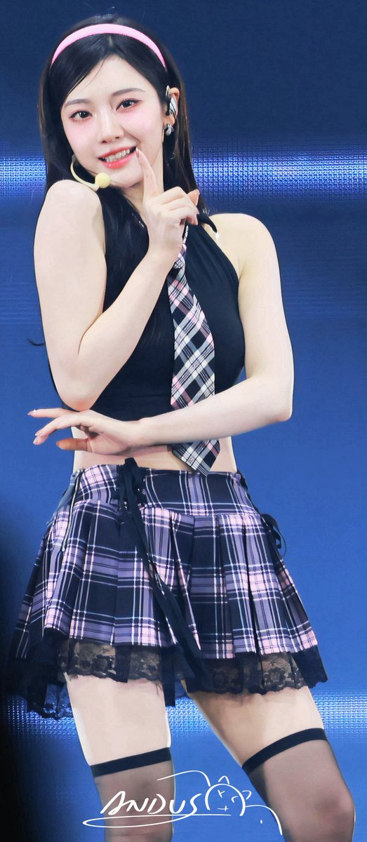 AndusMui's tweet photo. 20250112 SMTOWN

#ningning #닝닝 #寧寧 #宁宁
#NINGNING #寧藝卓 #宁艺卓
#aespa #에스파 https://t.co/lz1rWwHvnz