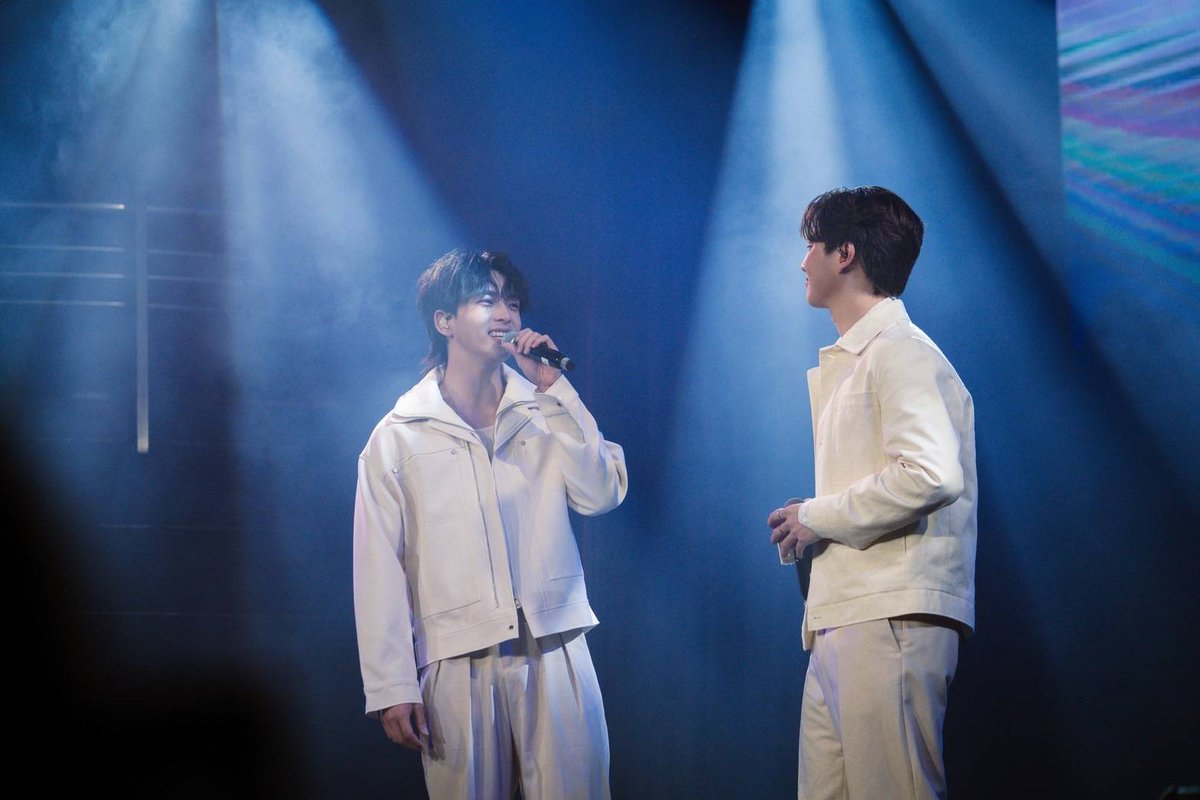 ทำถึงมาก !! สายลับ-ภณ-เบนซ์-กาฟิวส์ เสิร์ฟโมเมนต์แฟนมีตติ้งแสนอบอุ่น คว้าใจอินเตอร์แฟน TAIPEI ไปเต็มๆ  ใน SAILUB PON &amp; BENZ GARFIELD 1ST FAN MEETING IN TAIPEI
shorturl.asia/Hx5Nl 
#SPBG1stFMinTPE 
#SailubPonBenzGarfield1stFMinTPE
#ThisLoveDoesntHaveLongBeans 
#SpySailub