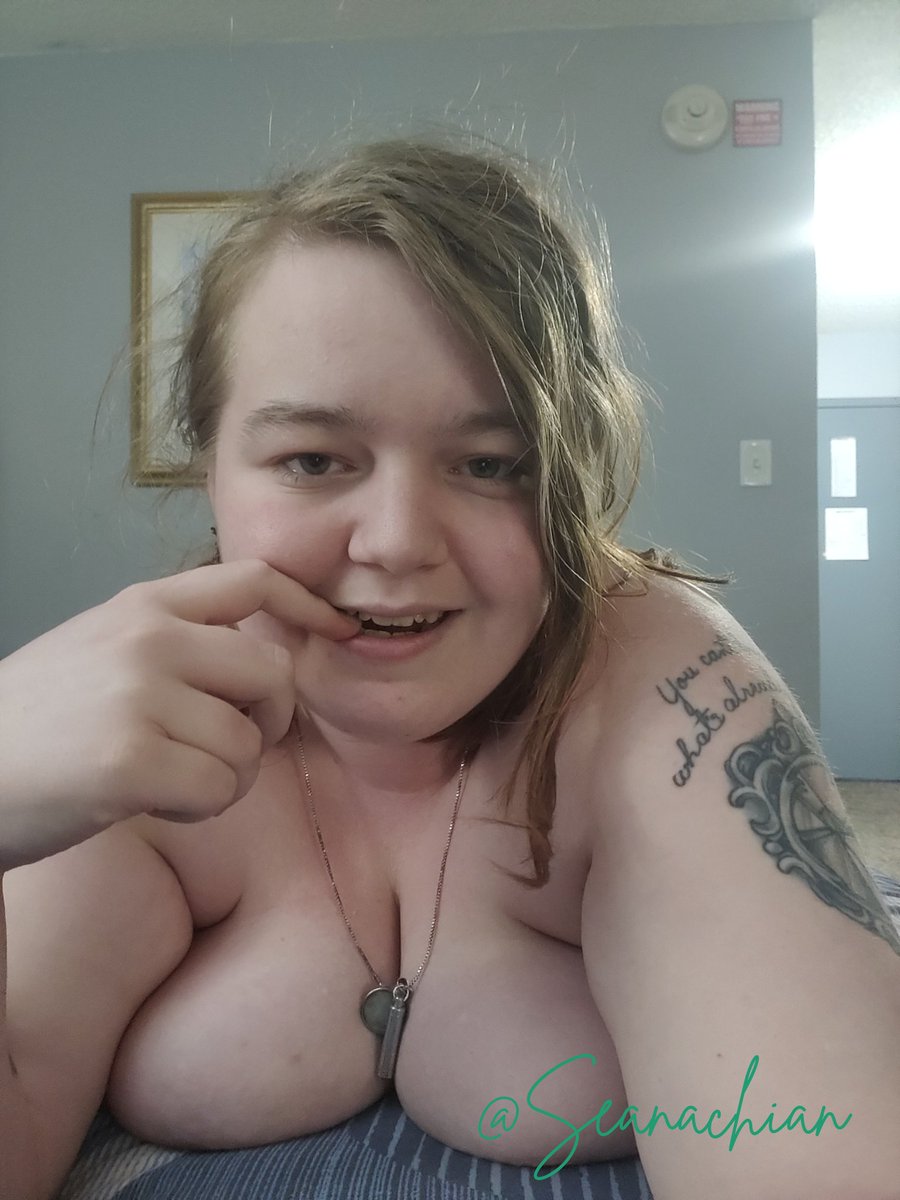 Seanachian's tweet photo. New post up on Fansly go explore the Sea of creations I have for you 💋 

#fansly #nsfw #tease #bbw #chubby #bigtits #findom #paypig https://t.co/fdhWkQlNpF